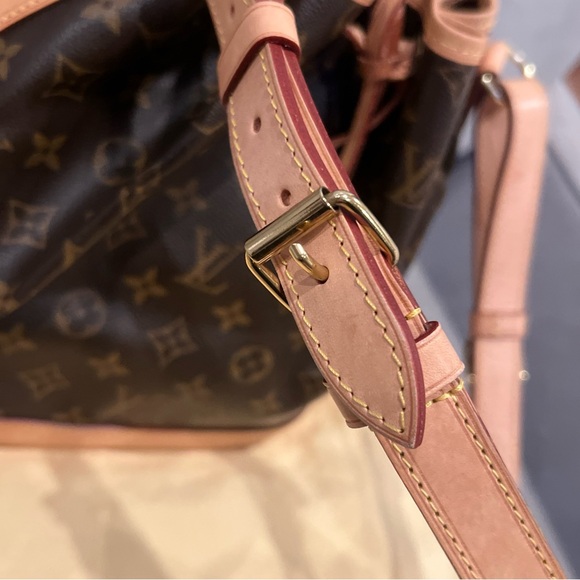 Authentic Louis Vuitton Petit Noe - Picture 4 of 16